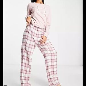 Hollister Plaid Pj Set in Pink With Matching Scrunchie